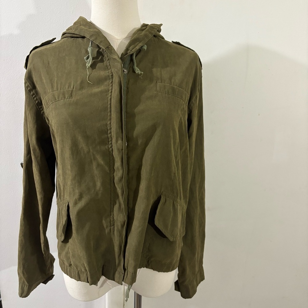 Brandy Melville Jacket One Size Olive‎ Green Zip Up Hood Hailey Army Cropped